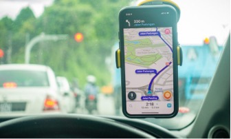 Waze in use